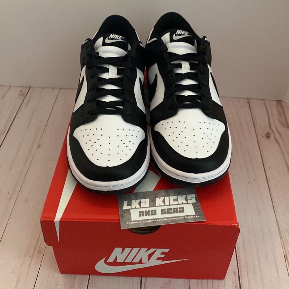 NIKE DUNK LOW WMNs PANDA - Picture 2 of 4